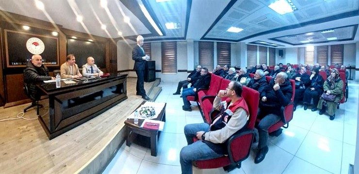 2025 Yılı Anzer Balı Değerlendirme Toplantısı Yapıldı